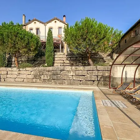 Dom wakacyjny Dependance Du Chateau Avec Jacuzzi Prive